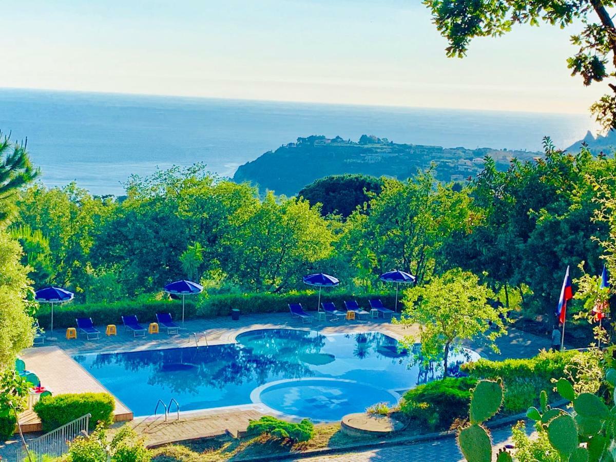 كابو فاتيكانو Naturamare Apartments - Piscina Idromassaggio Con Vista Mare Aperta Fino Alle Ore 22-00 المظهر الخارجي الصورة